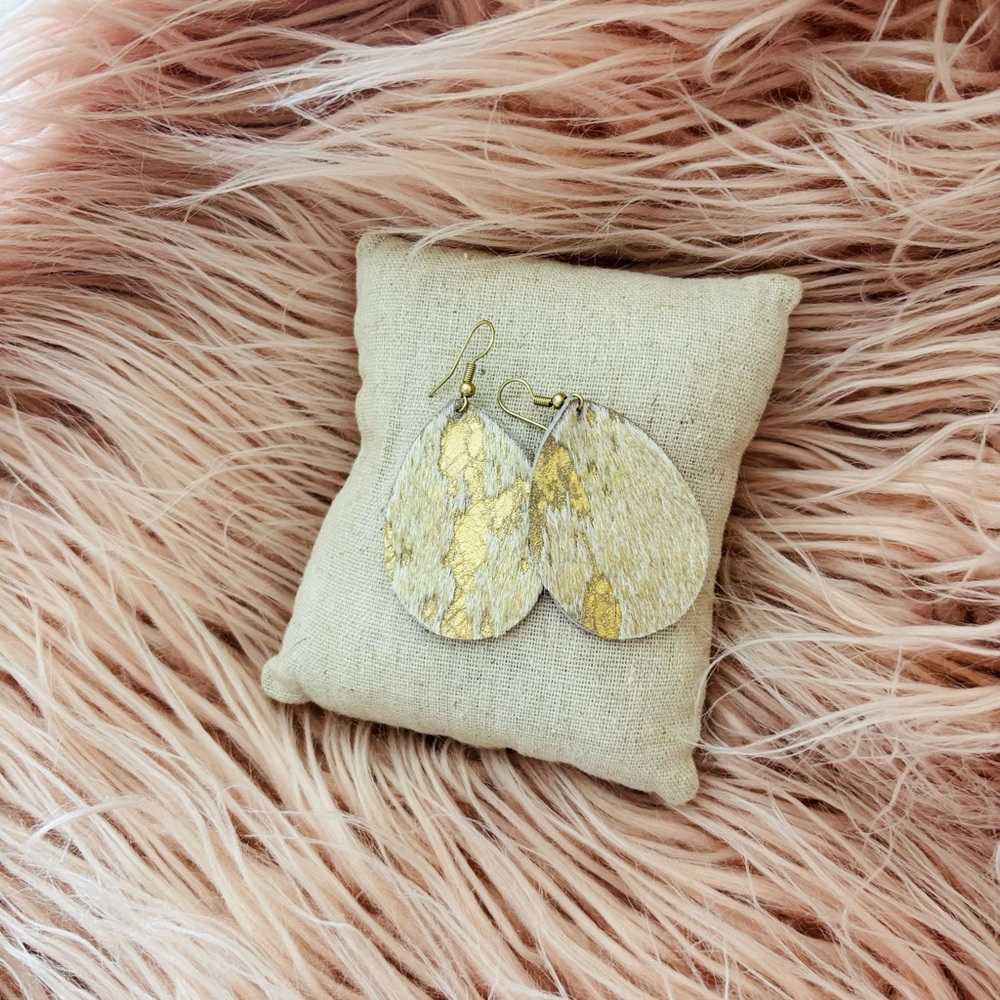 Gold and Cream Teardrop Earrings
